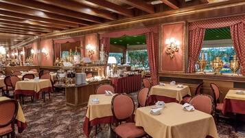 Daily buffet breakfast (EUR 8 per person)