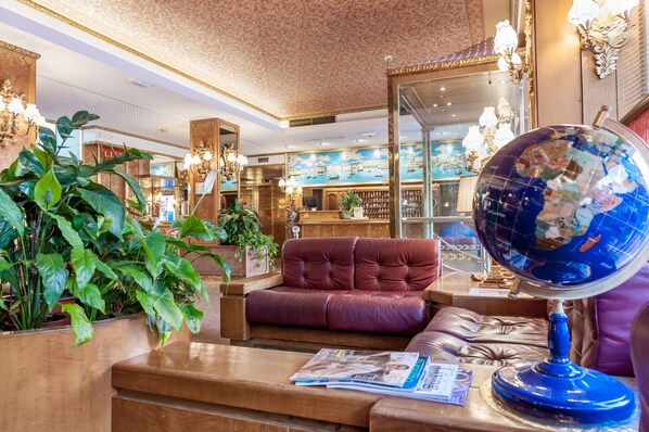 Sala de estar en el lobby