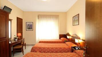 Basic háromágyas szoba | Kilátás a szobából