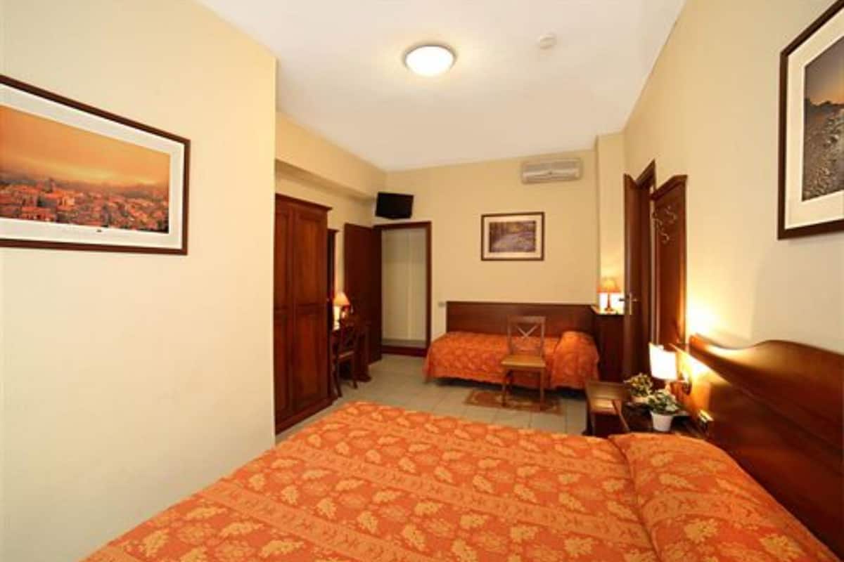 In-room safe, desk, free WiFi, bed sheets