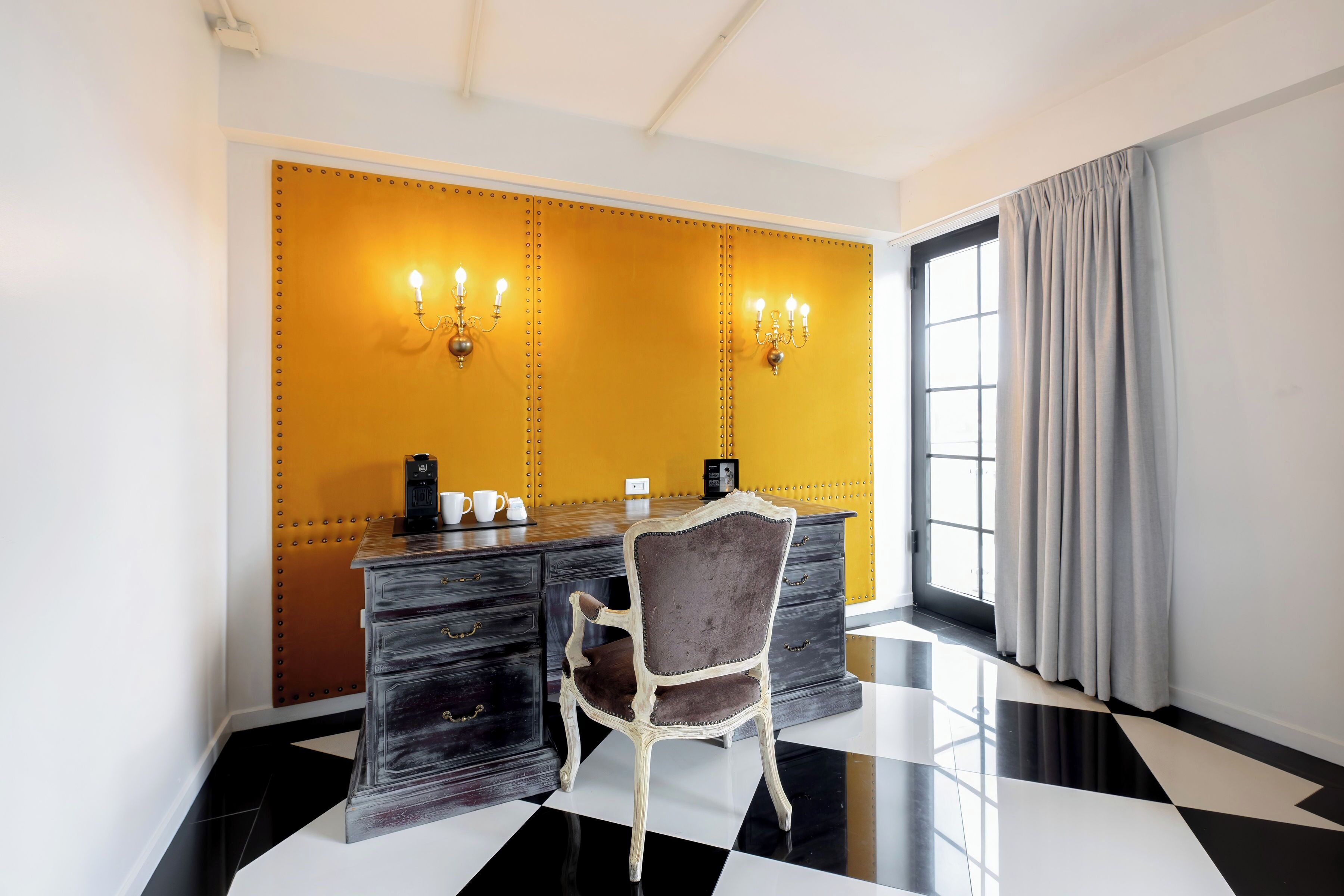 signature room, 1 queen bed (el caballero elegante) | living area | 32-inch lcd tv with cable channels, tv