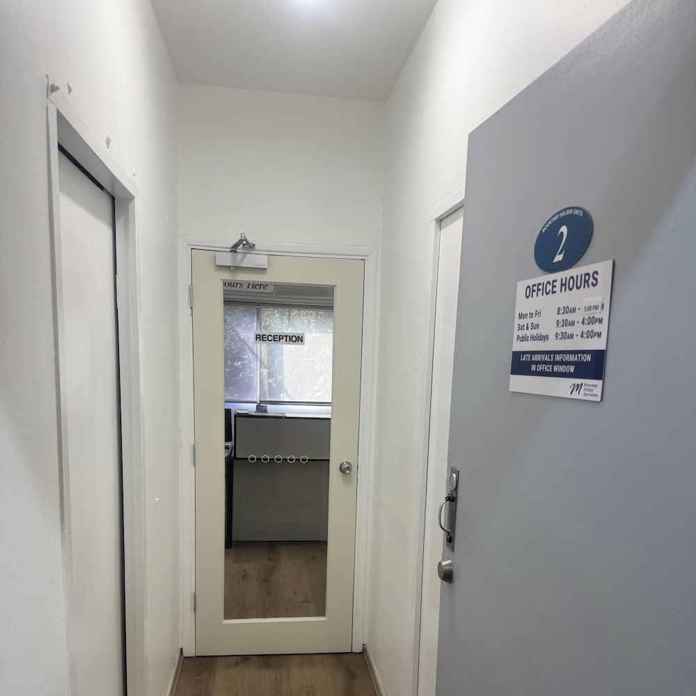 Mountway Holiday Apartments by null