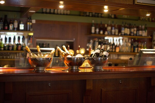 Bar (on property) - Eksjo Stadshotell (Eksjo)