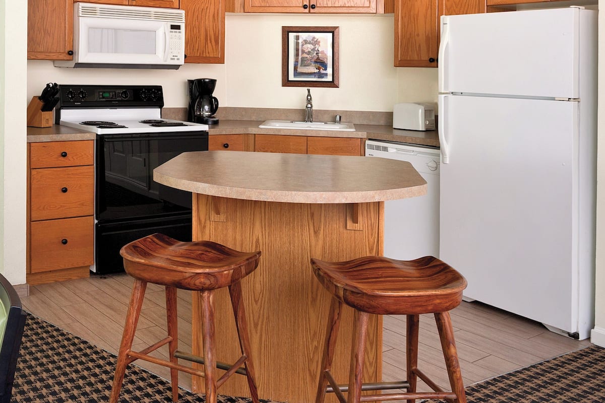 Fridge, microwave, coffee/tea maker