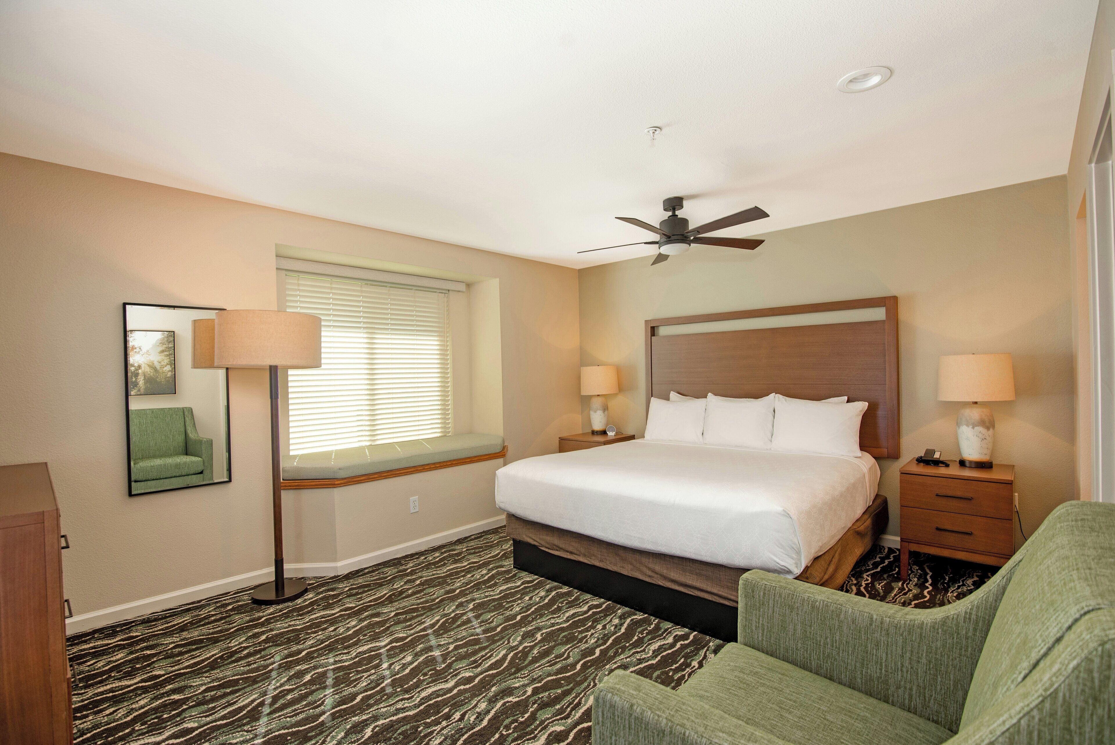 Deluxe Apartment, 2 Bedrooms, Non Smoking | Iron/ironing board, WiFi, bed sheets