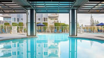 Indoor pool, outdoor pool