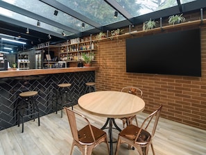 Bar (on property) - ibis Curitiba Batel (Curitiba)