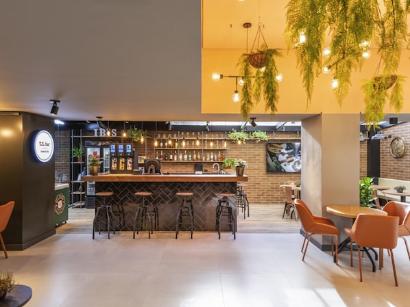 Bar (en la propiedad)
