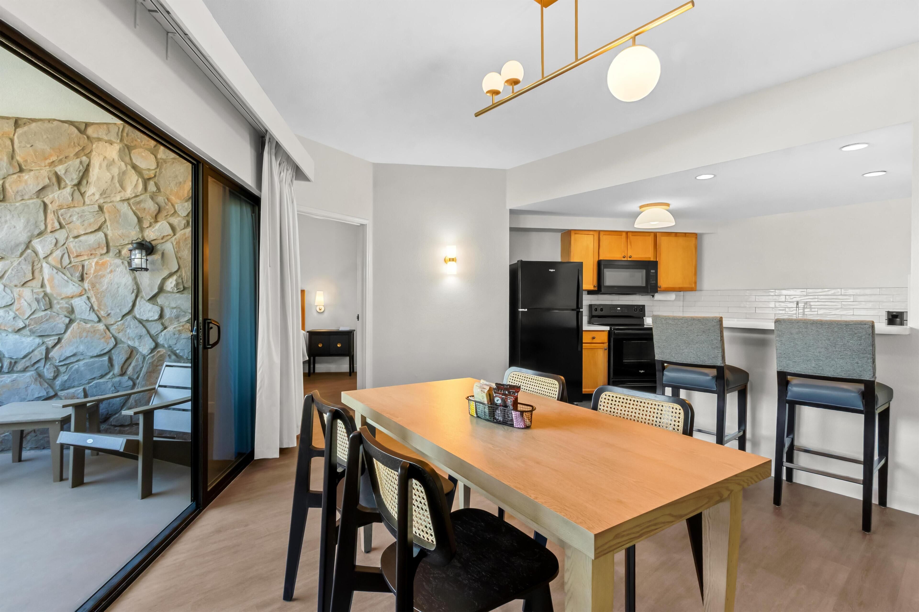 Suite, Multiple Beds