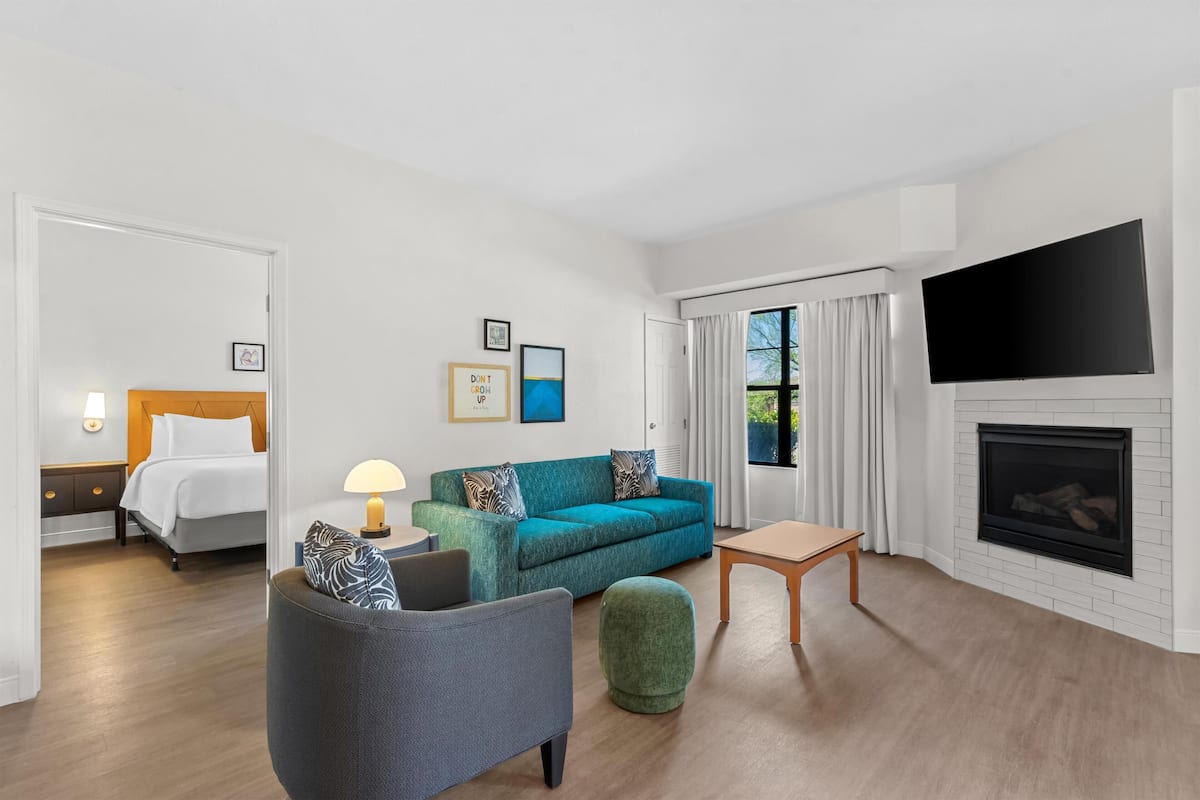 Suite, Multiple Beds | Desk, iron/ironing board, free rollaway beds, free WiFi