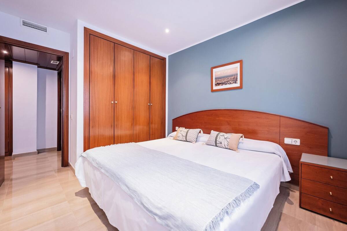 Minibar, in-room safe, desk, soundproofing