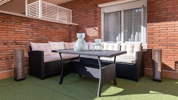 Apartamento, 2 habitaciones, terraza | Terraza o patio