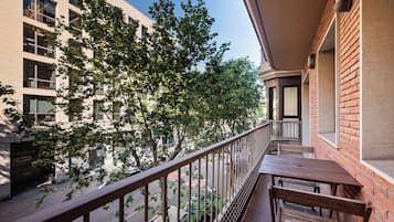 Apartment, 2 Bedrooms | Terrace/patio