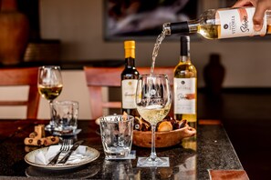 4 Restaurants; Frühstück, Mittagessen und Abendessen werden serviert