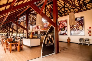 4 间餐厅，供应早餐