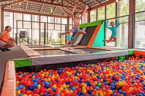 Innen-Kinderspielplatz
