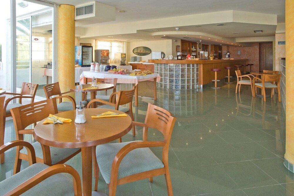 Aparthotel Recó des Sol by null