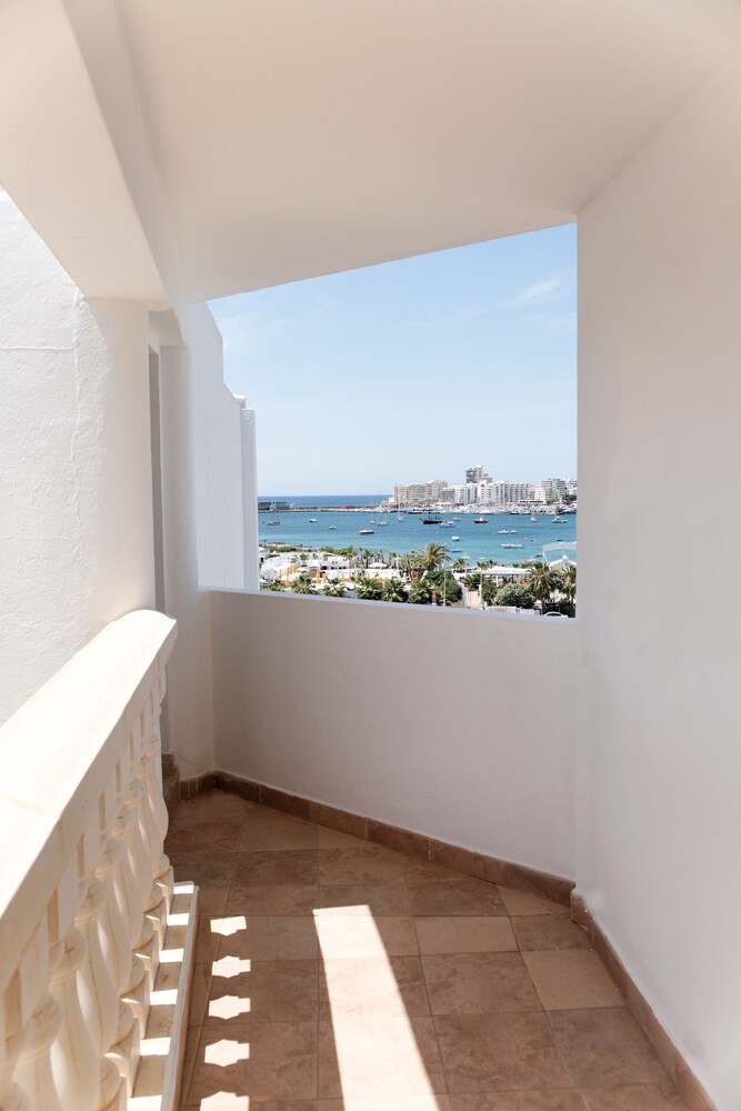 Aparthotel Recó des Sol by null