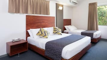 Desk, iron/ironing board, free WiFi, bed sheets