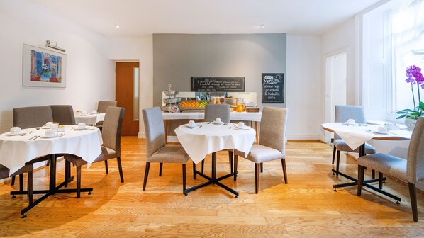 Petit déjeuner préparé à la commande compris tous les jours