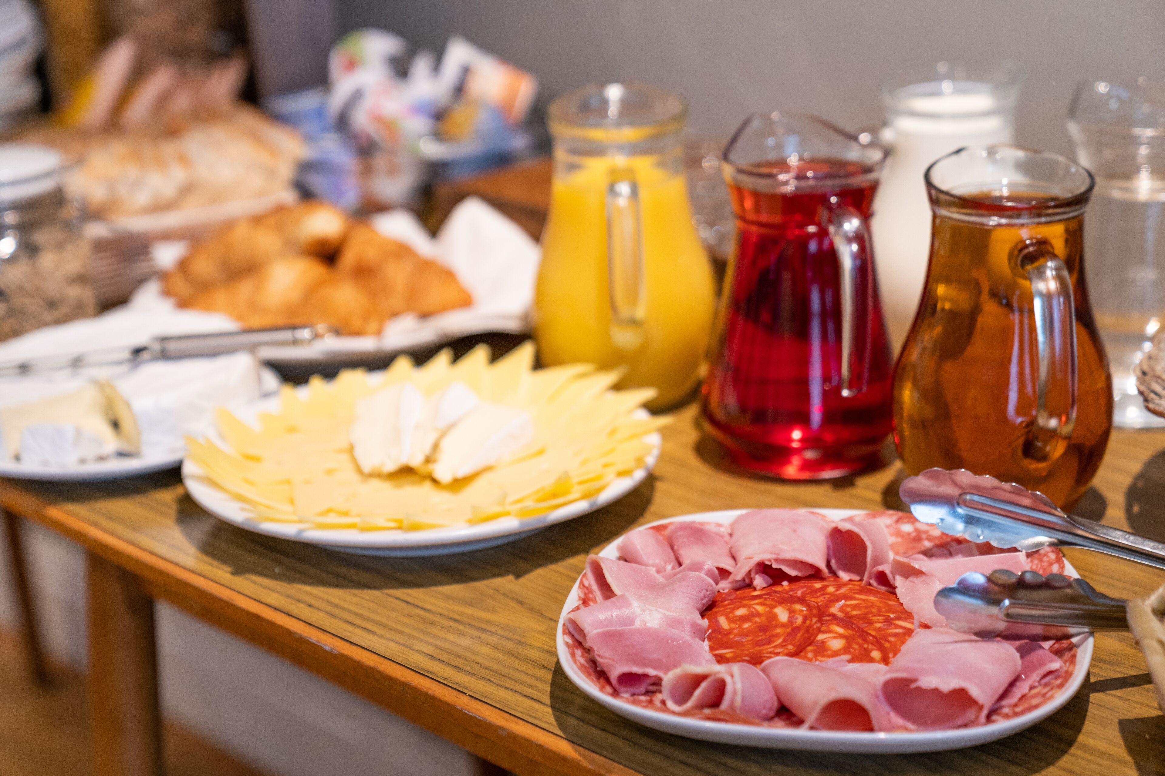 Free daily cooked-to-order breakfast