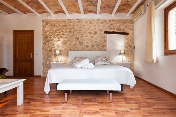 Minibar, Zimmersafe, Verdunkelungsvorhänge, kostenlose Babybetten