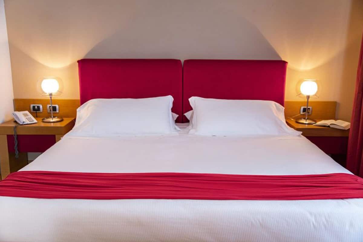 1 habitación, minibar, caja de seguridad en la habitación y escritorio