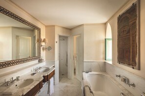 Junior Suite, Balcony, Sea View (Deluxe) | Bathroom | Shower, rainfall showerhead, hair dryer, bathrobes