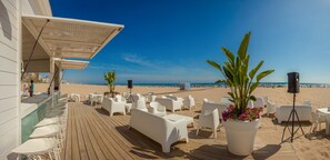 On the beach - RH Bayren Hotel & Spa By Hoteles RH (Gandia)