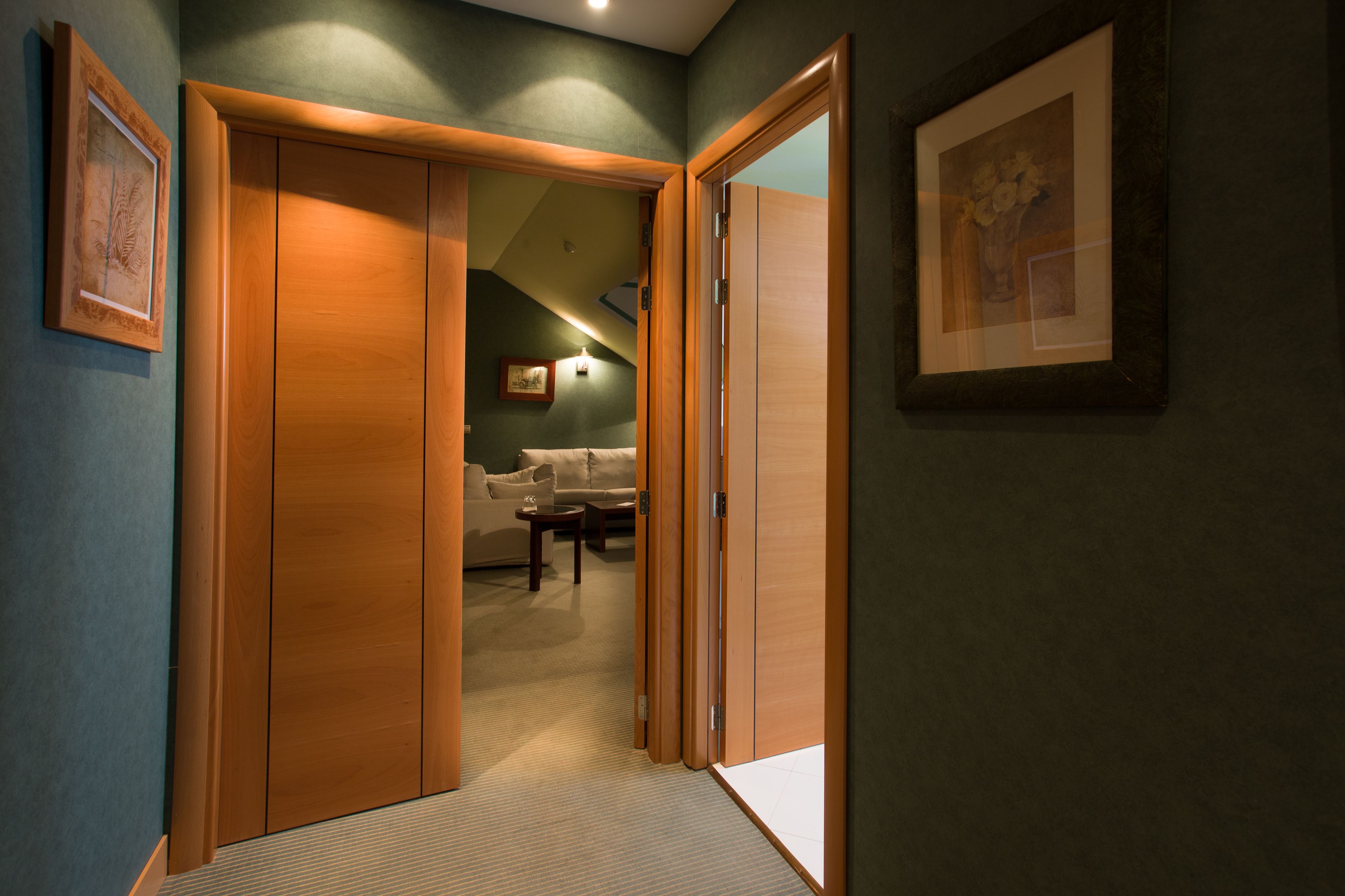 1 bedroom, in-room safe, desk, soundproofing