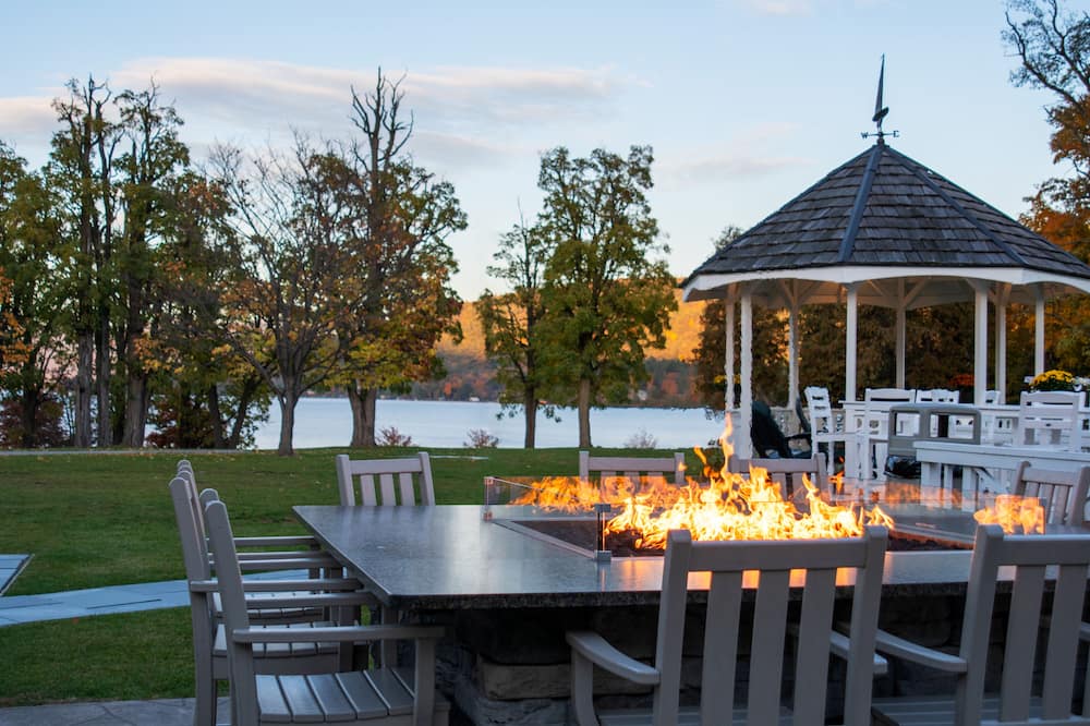 Fort William Henry Hotel and Conference Center