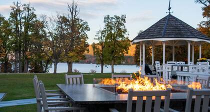 Fort William Henry Hotel and Conference Center