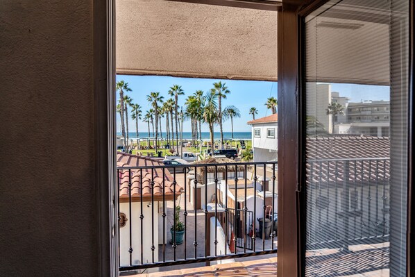 King Suite with Ocean View | Terrace/patio