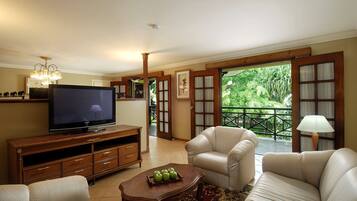 In-room safe, desk, iron/ironing board, free cots/infant beds