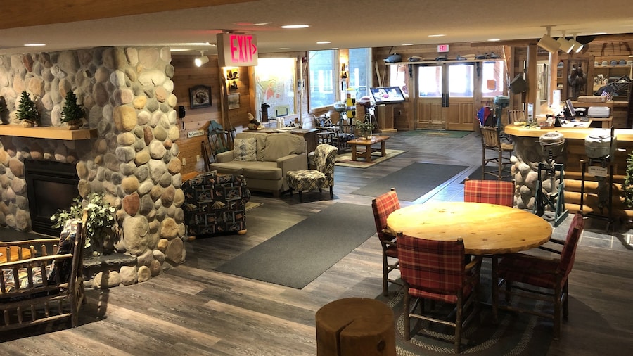 The Lodge at Crooked Lake