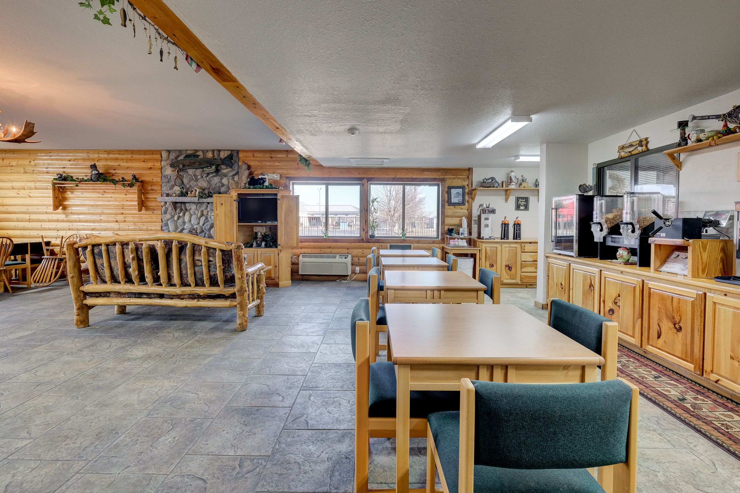 Breakfast area