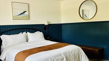 Standard Room, 1 Queen Bed