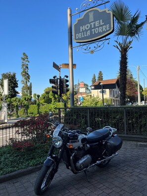 Self parking - Hotel Della Torre (Stresa)