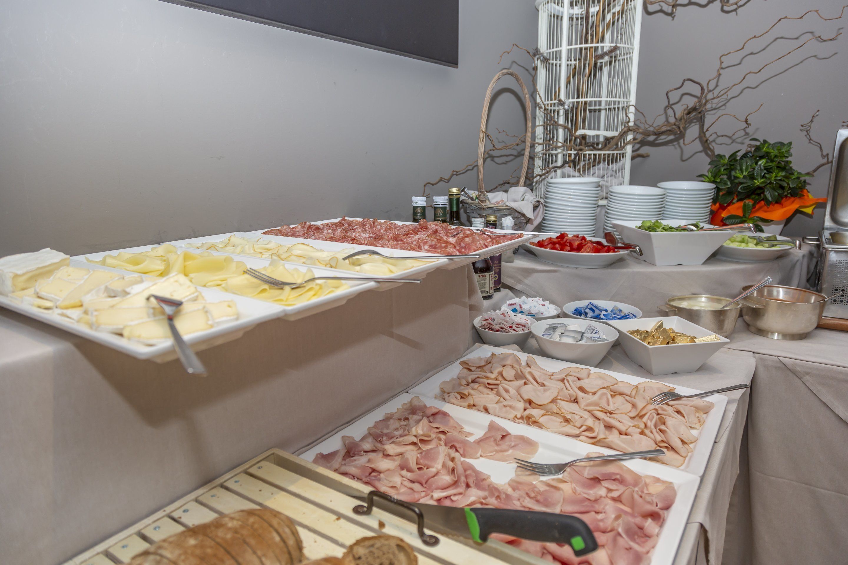 free daily english breakfast