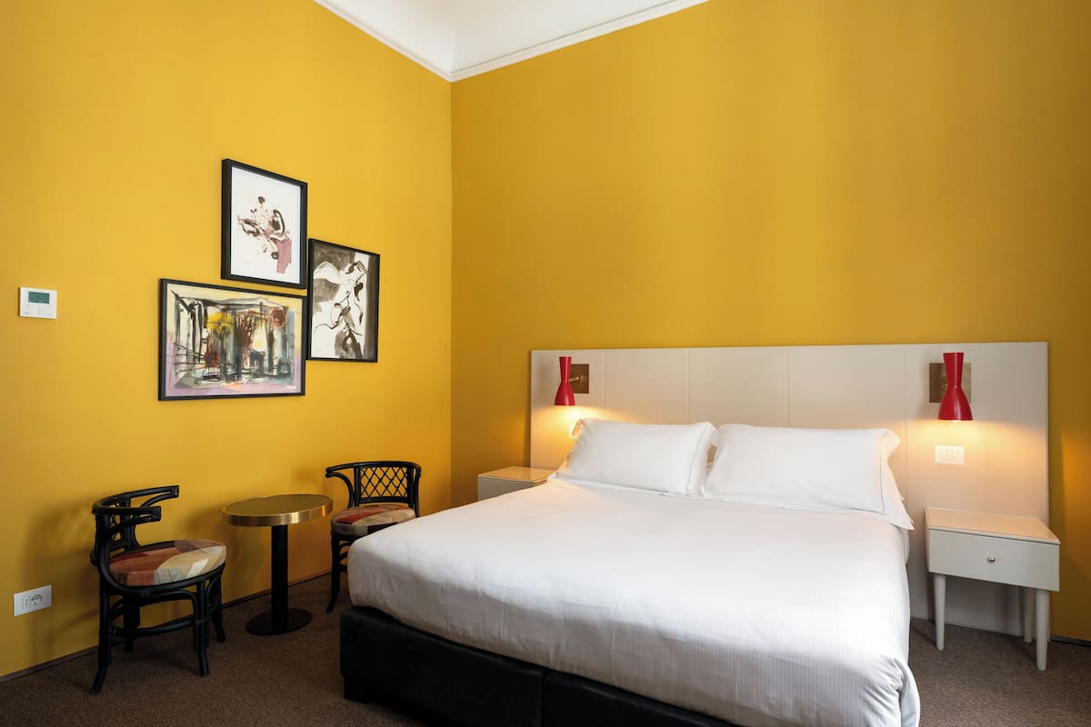 Tripla Superior | Biancheria da letto di alta qualità, materassi a doppio strato, minibar