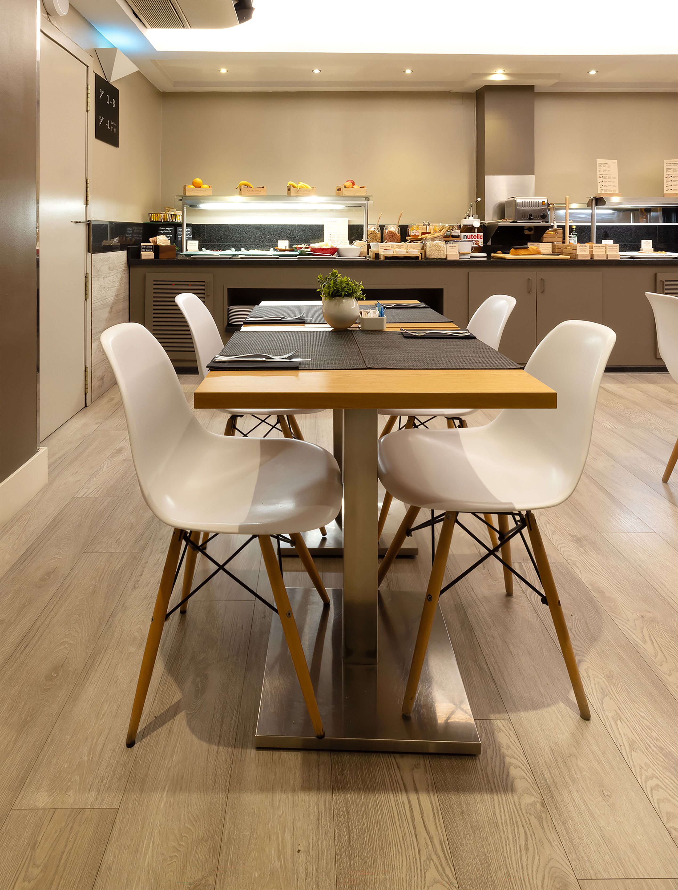 daily continental breakfast (eur 17 per person)