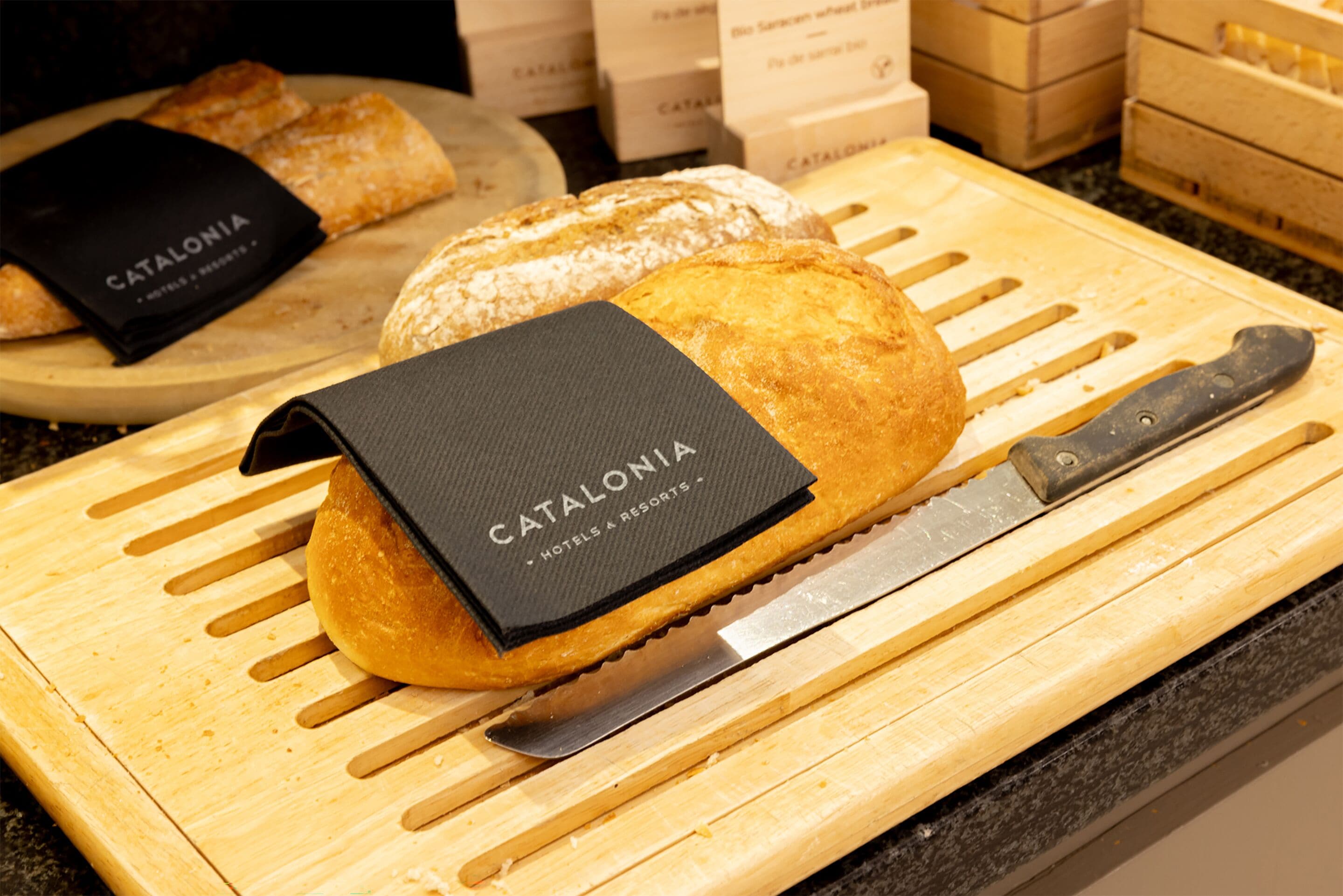 daily continental breakfast (eur 17 per person)