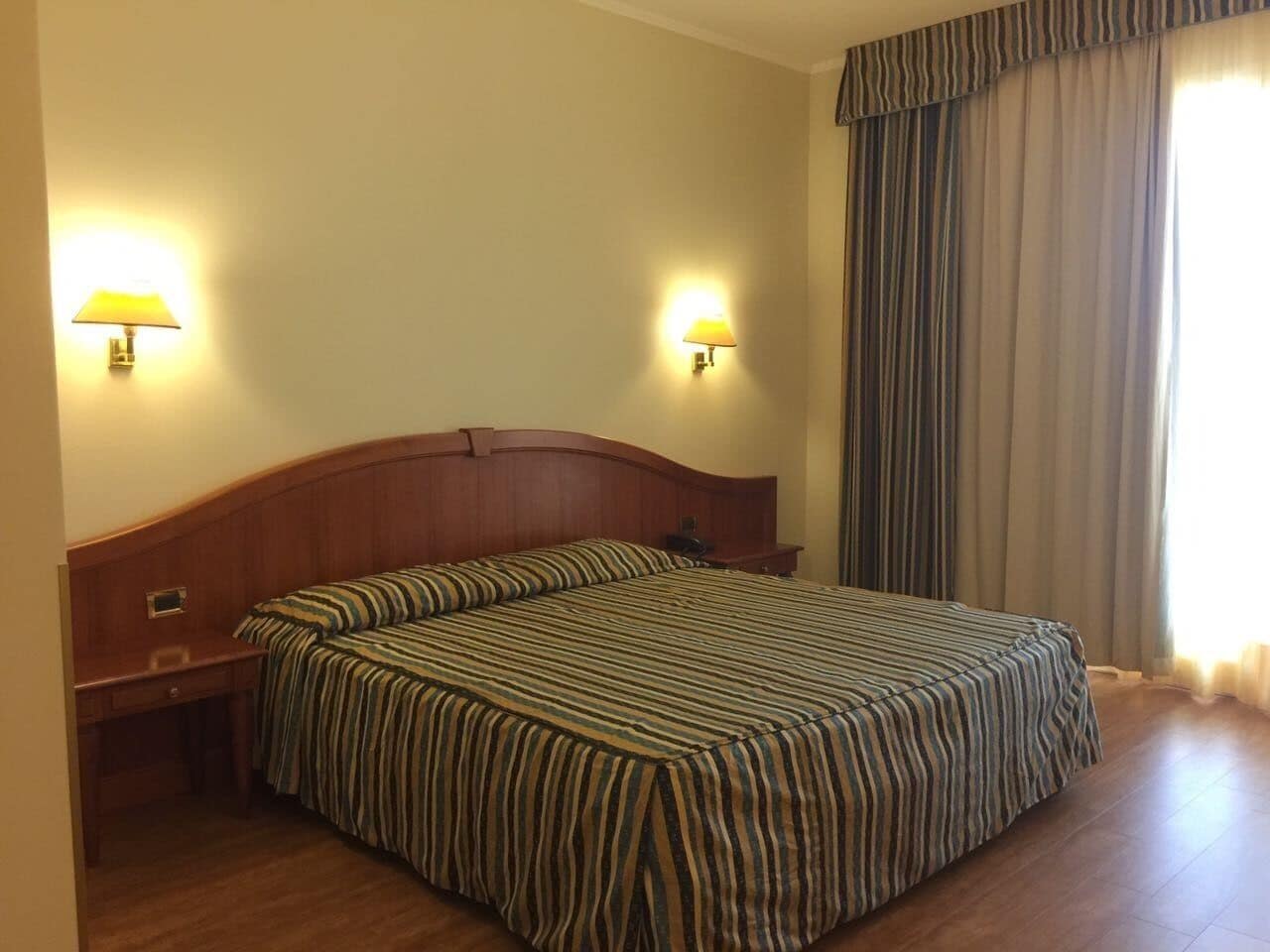 Photo - Hotel President