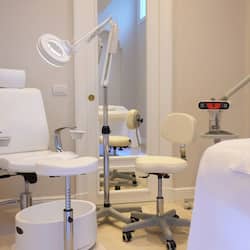 Couples treatment rooms, sauna, hot tub, steam room, Turkish bath