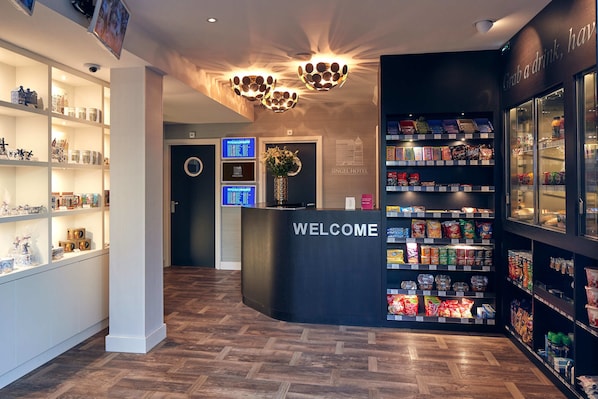 Check-in/check-out kiosk