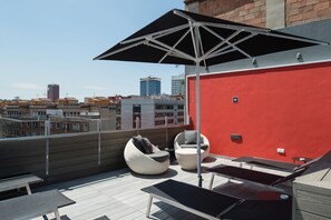 Outdoor pool - Catalonia Roma (Barcelona)