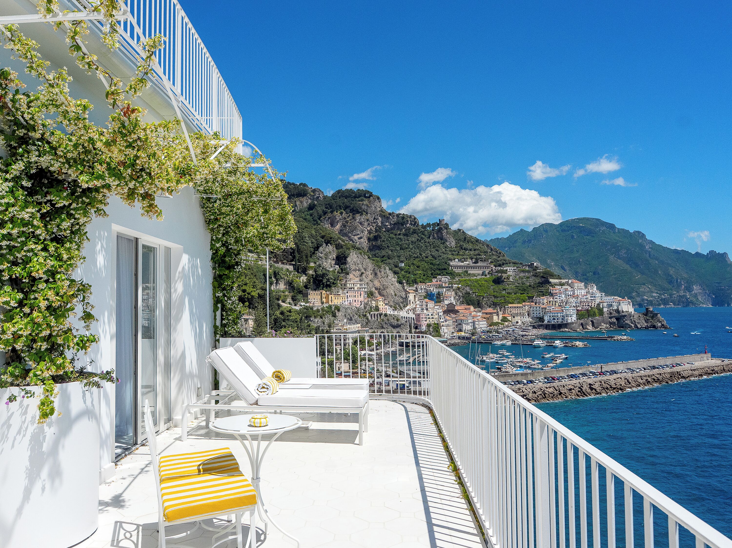 Suite, vista al mar | Sábanas de algodón egipcio, ropa de cama de alta calidad y edredón 