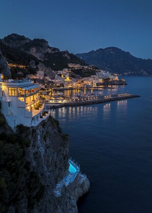 Front of property - evening/night