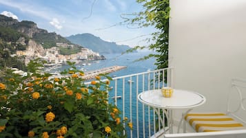 Habitación doble clásica, vista al mar | Vista del balcón