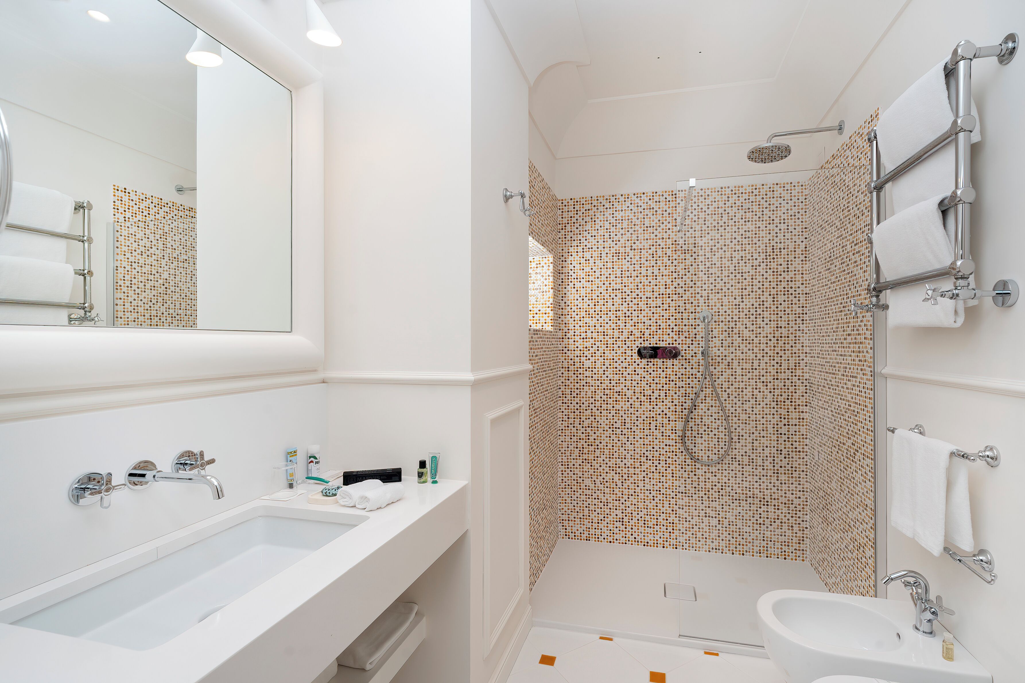 superior double room, sea view | bathroom | eco-friendly toiletries, hair dryer, bathrobes, slippers